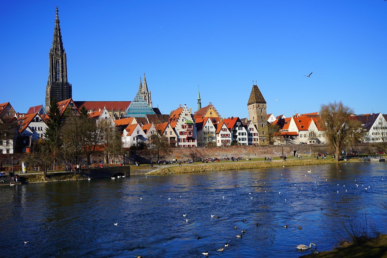 Eyes + More - Optiker Ulm Ulm Flow Danube - Free photo on Pixabay - Pixabay