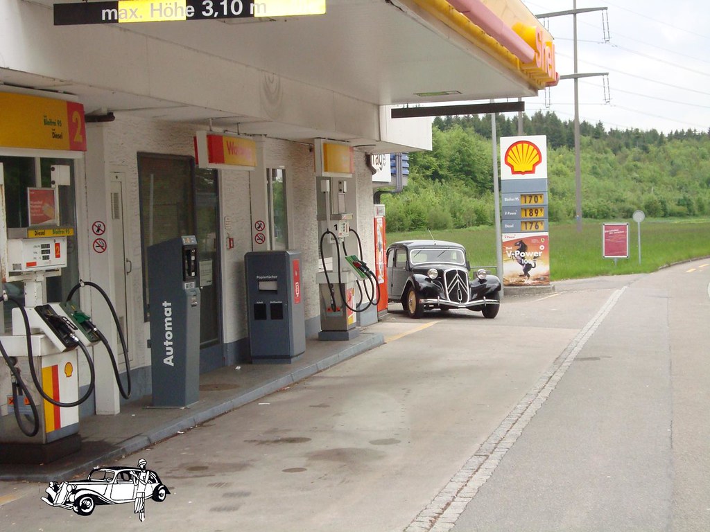 Tankstelle Mit Waschanlage In Der Nähe Unterwegs | Tankstelle in Uitikon, Zürich. | Armin Frick | Flickr