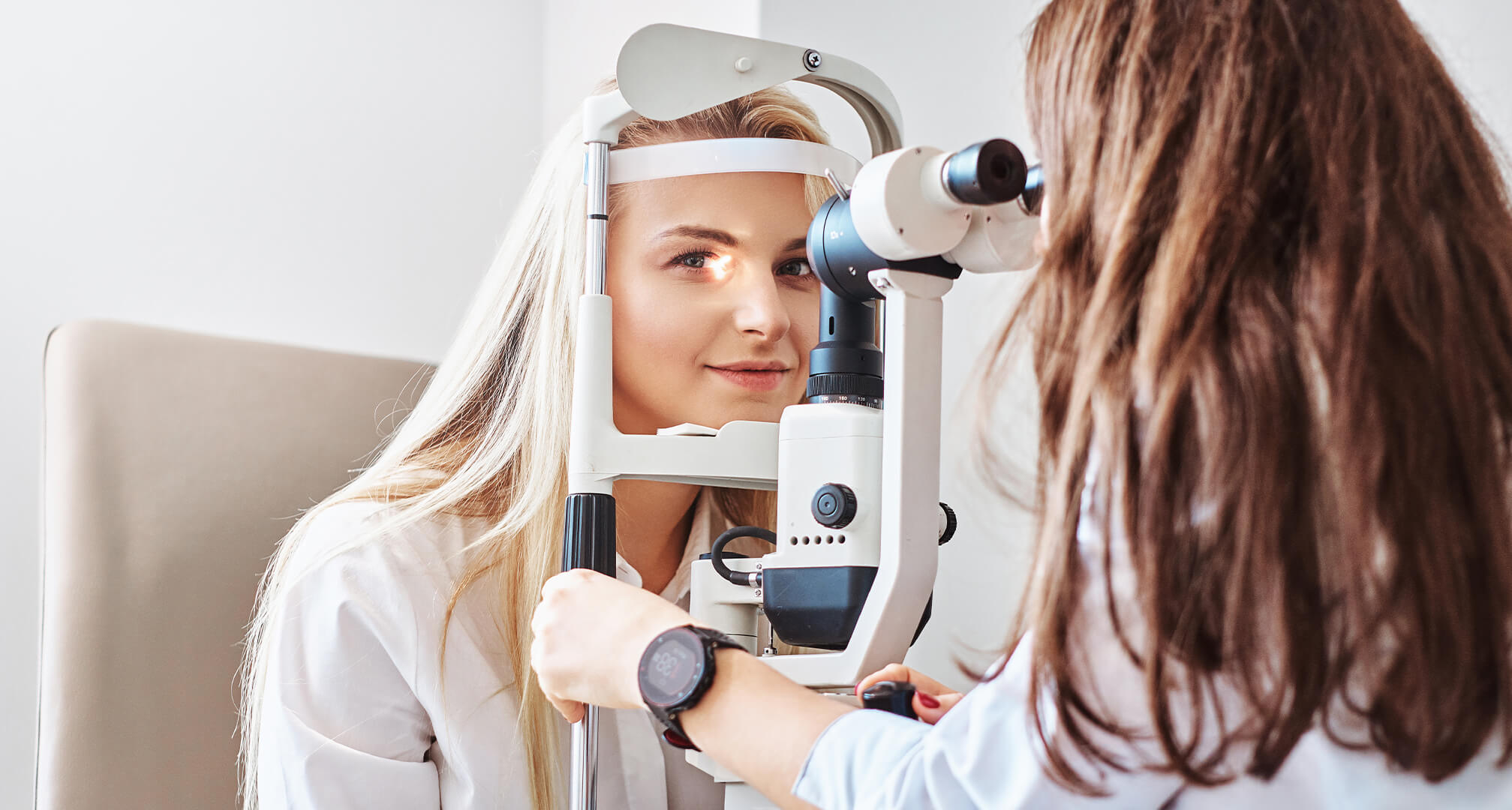 Optiker In Der Nähe Jetzt Geöffnet Was ist der Unterschied zwischen einem Optometristen, einem Augenarzt