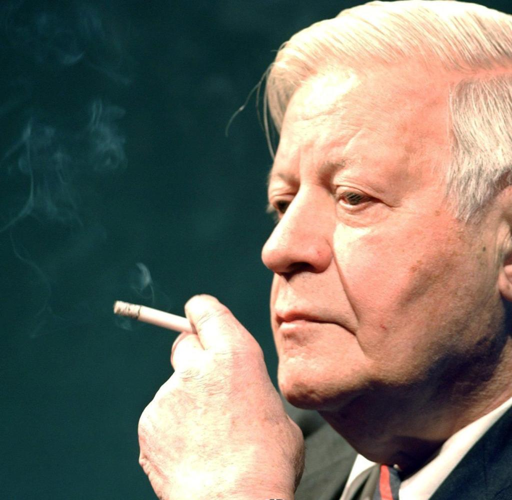 Helmut Hinz Gmbh - Renault Und Dacia Vertragswerkstatt Wehrmacht: Durfte die Bundeswehr das Foto Helmut Schmidt abhängen? - WELT