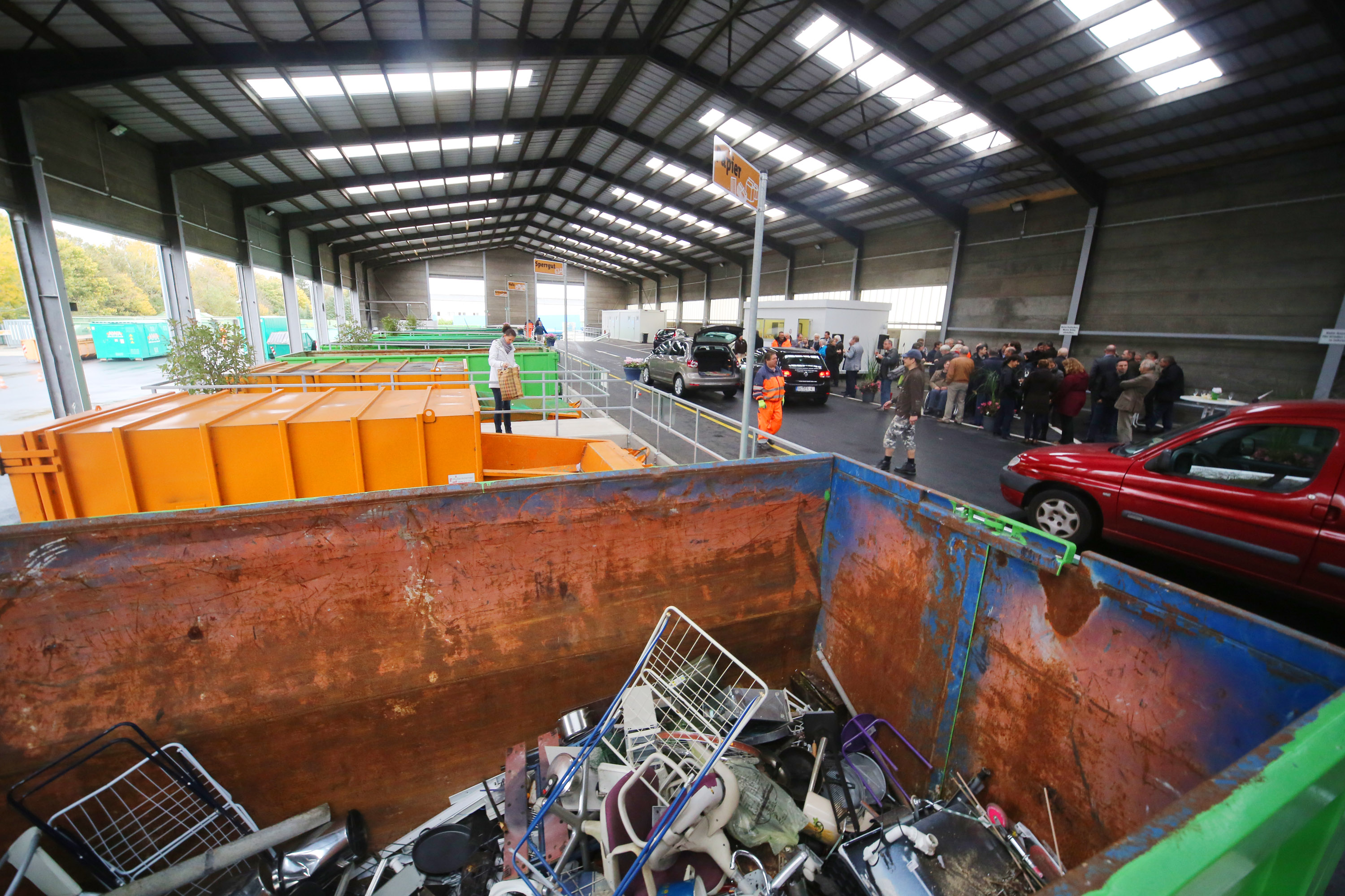 Recyclinghof Lübeck Posener Straße öffnungszeiten Ziemlich bürgerfreundlich: der neue Recyclinghof | AachenNews