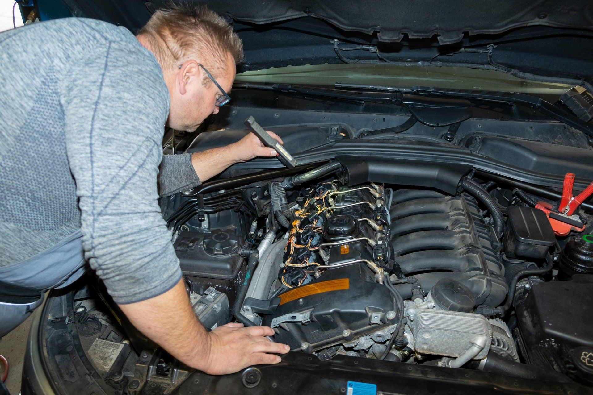 Kfz Meisterbetrieb Marco Feger - Ihre Spezialisierte Bmw Werkstatt Zuverlässiger Autohandel | Baiersdorf | Auto Moritz